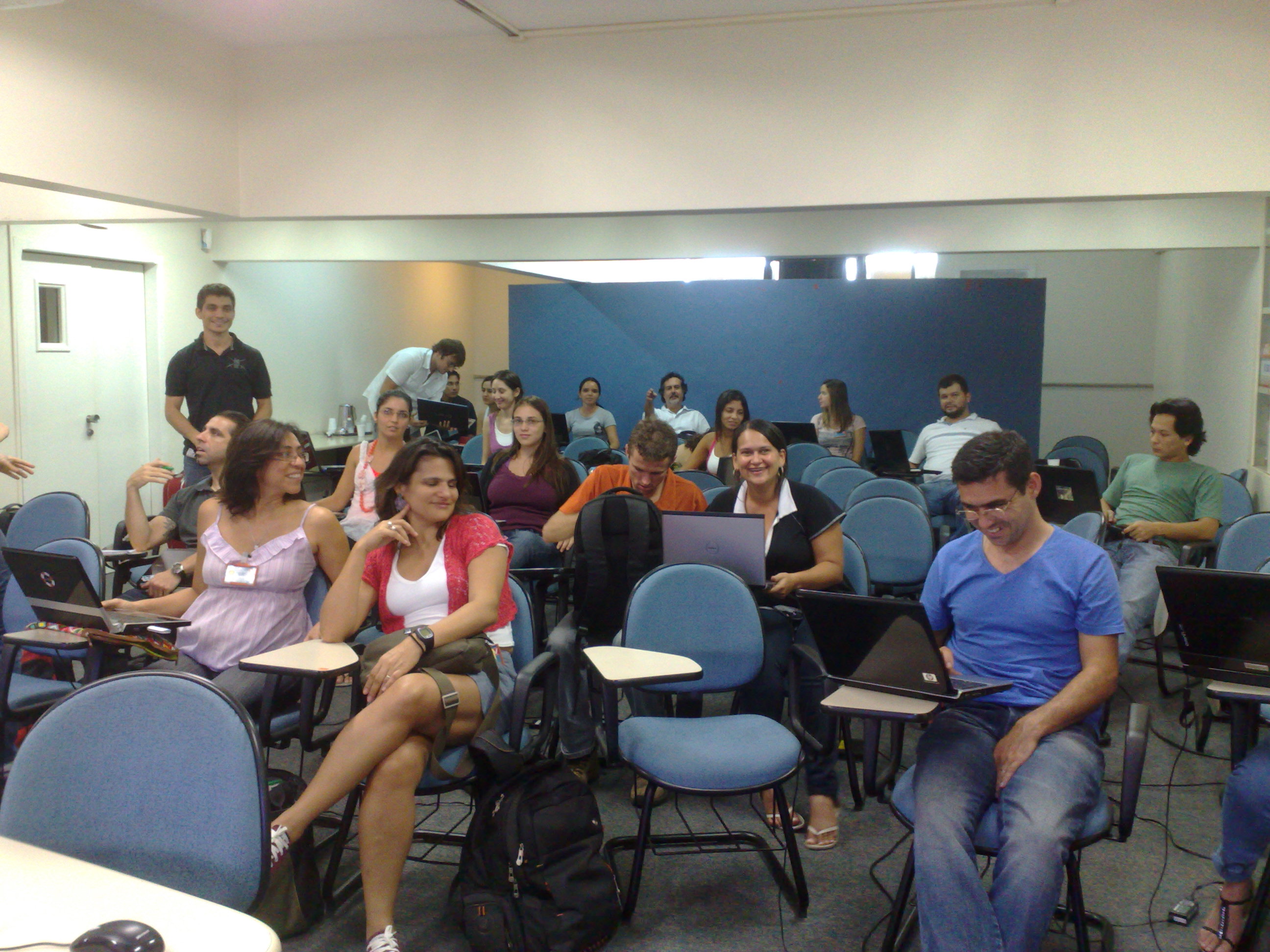 Curso de Dinamica EGO, Universidade Federal de Minas Gerais, 2011