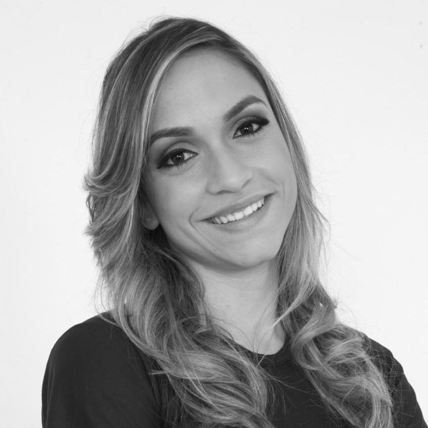 Caroline Salomão